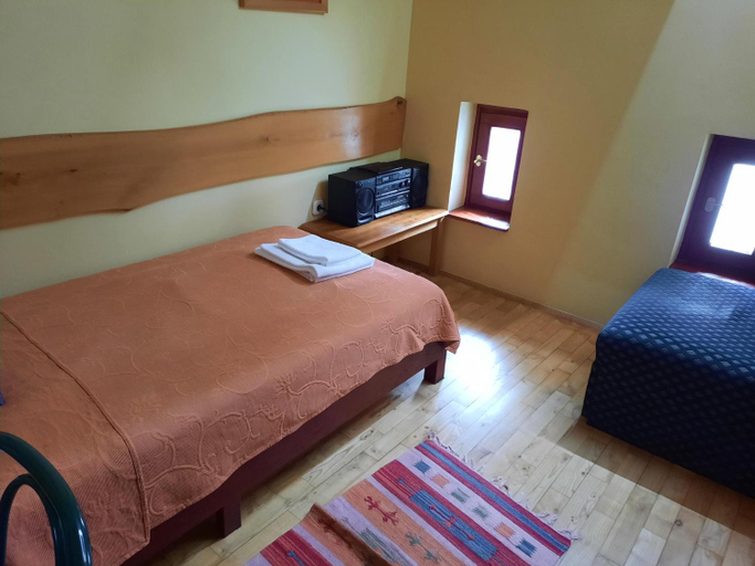 Bedroom 2, Hotel Diana, Pécs