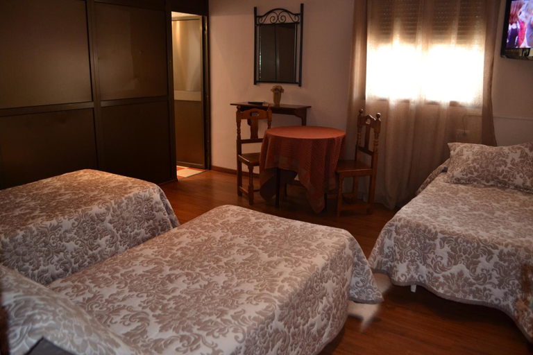 2, Hostal Pension La Ruta, Huelva