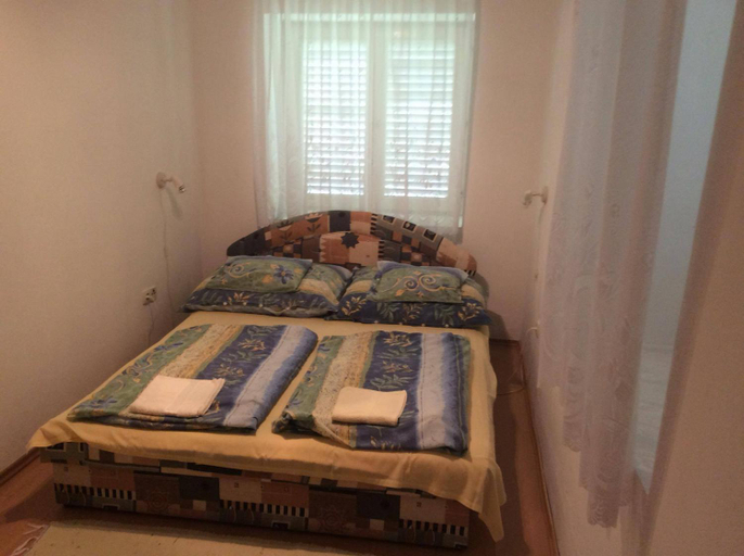 Others 2, Reteshaz Strudelhaus apartmanhaz, Hévíz/Keszthely