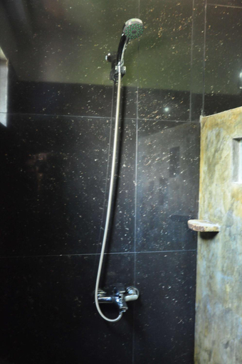 Others 5, Asantha Guest House , Habaraduwa
