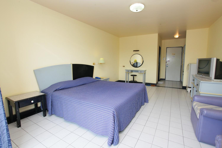 Bedroom 14