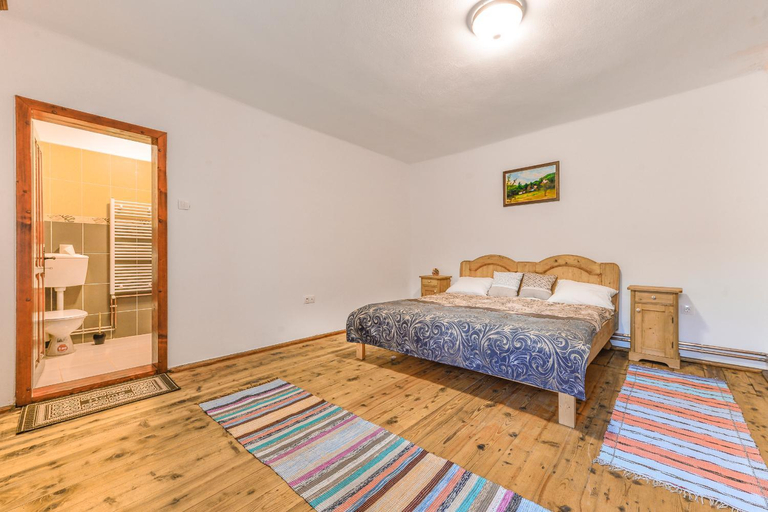 Others 5, Casa Trappold, Apold