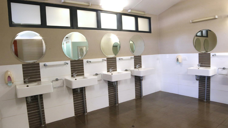 Bathroom 12
