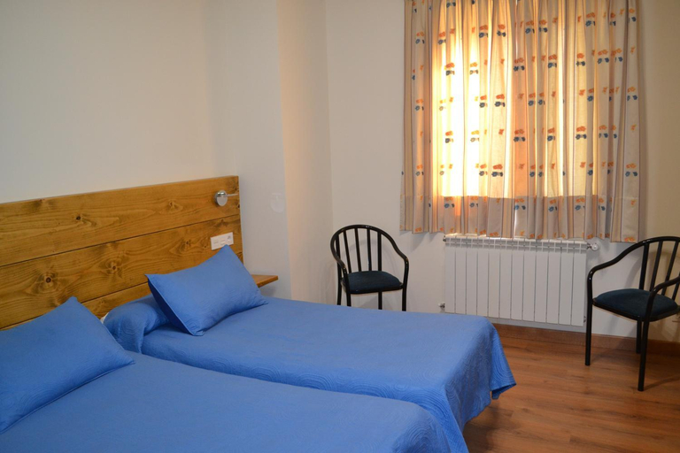 Others 3, Hostal Aribel Longinos, Madrid