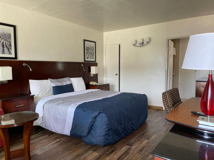 Others 4, Travelers Beach Inn, Ventura