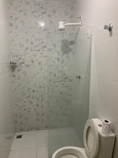 Bathroom 7
