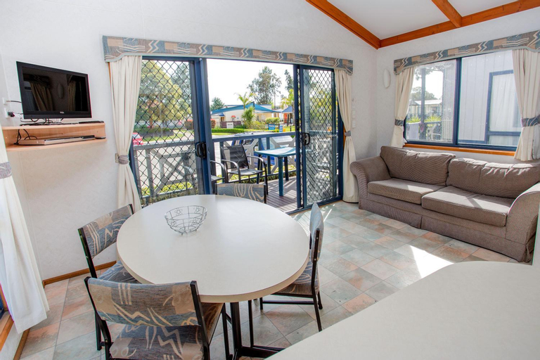 Dining Room 4