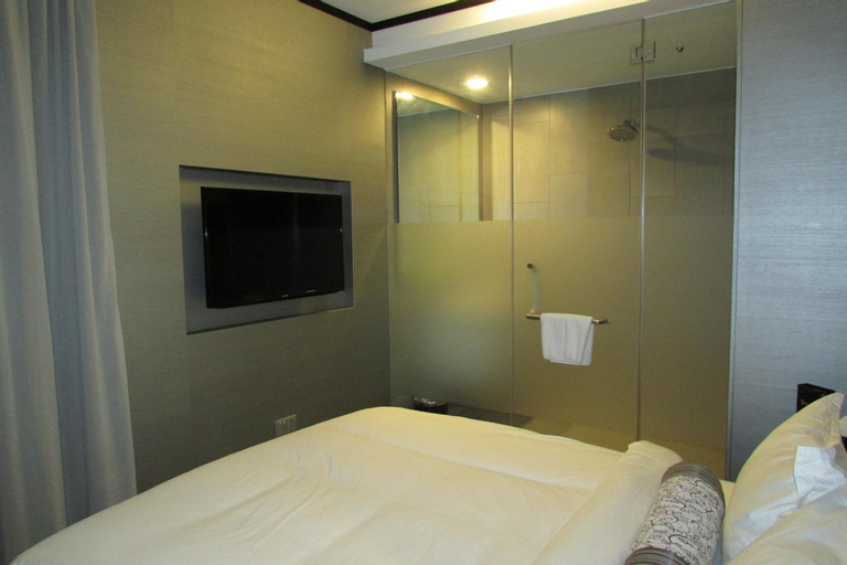Bedroom 14