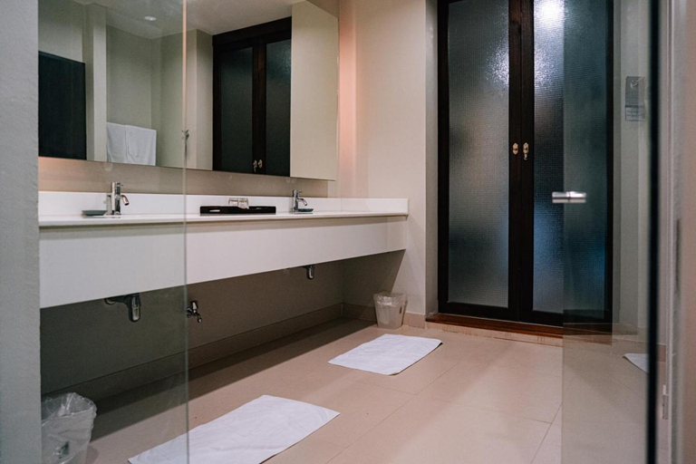 Bathroom, Inpawa Boutique Hotel, Ban Phai