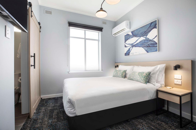 Bedroom 14