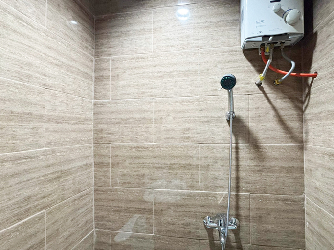 Bathroom 16