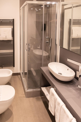 Bathroom 5