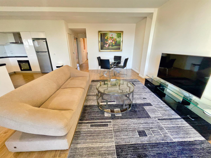Dining Room 7