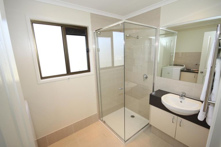 Bathroom 4, Brisbane Gateway Resort, Rochedale