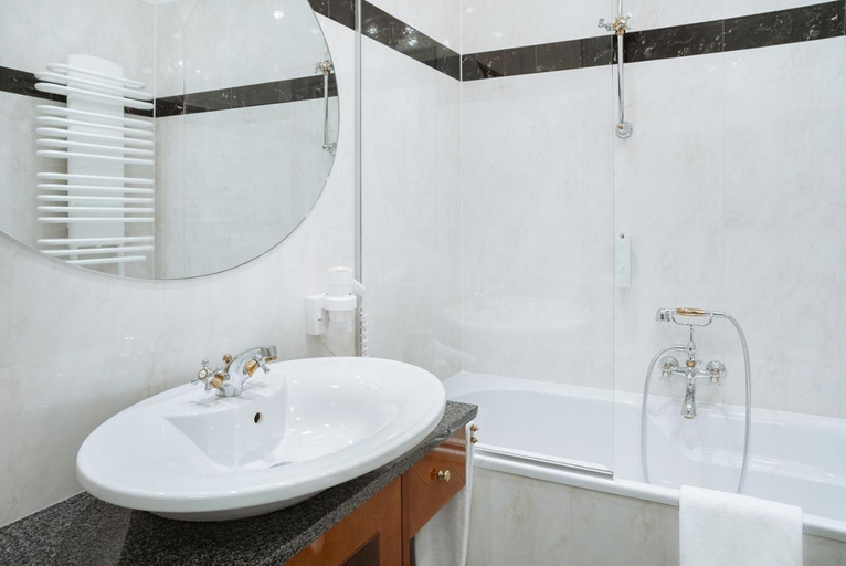 Bathroom 8