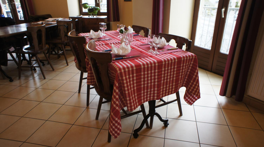 Food & Drinks 3, Auberge De Raulhac, Cantal