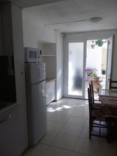 Others 4, le patio des garrigues, Gard