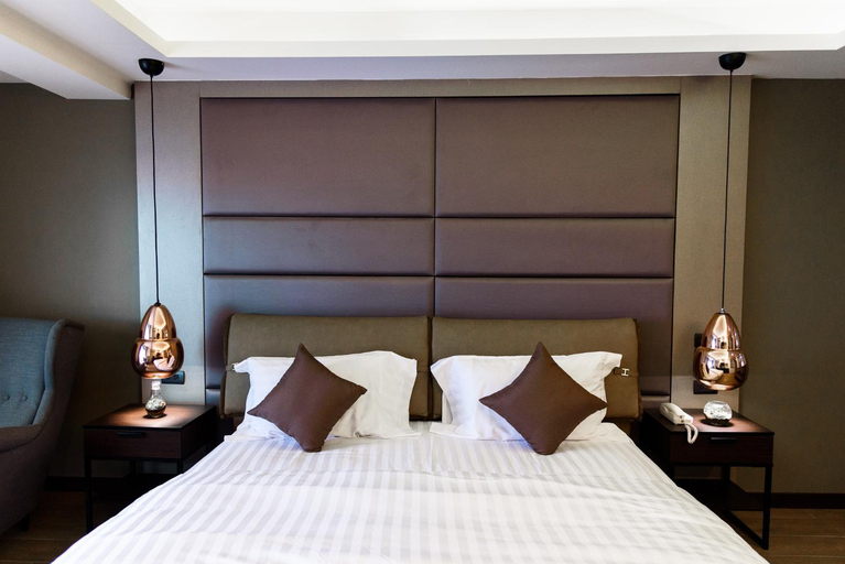Bedroom 12