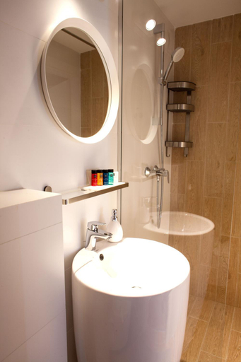 Bathroom 4, Mira By Atra, Tesila