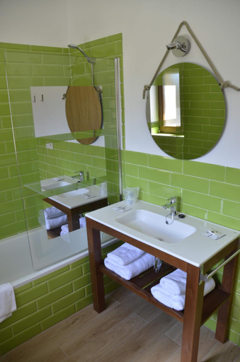 Bathroom, Hotel Balneario Almeida Dama Verde, Zamora