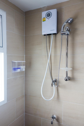Bathroom 3, Suan Dok Gate Guesthouse, Muang Chiang Mai