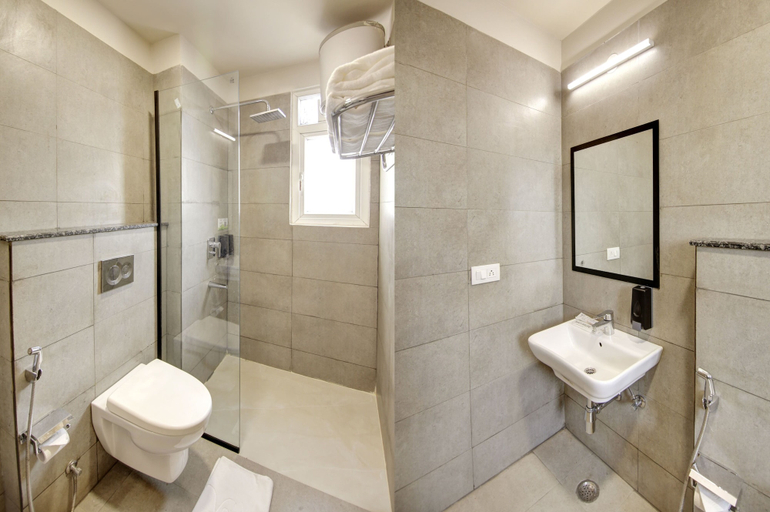 Bathroom 5, Saltstayz Select - Golf Course Road & Sector 27, Gurgaon