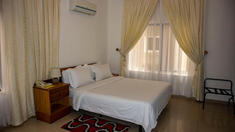 Bedroom 2, His Majestys Hotel, Accra