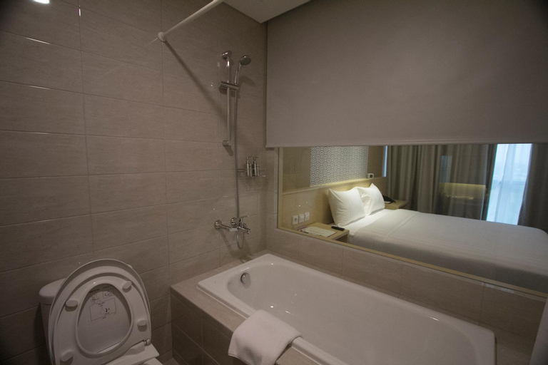 Bathroom 19