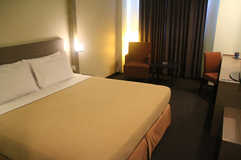 Bedroom 13