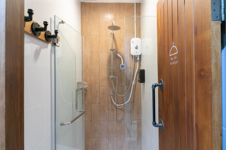 Bathroom 6