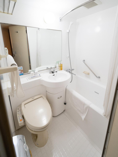 Bathroom 4