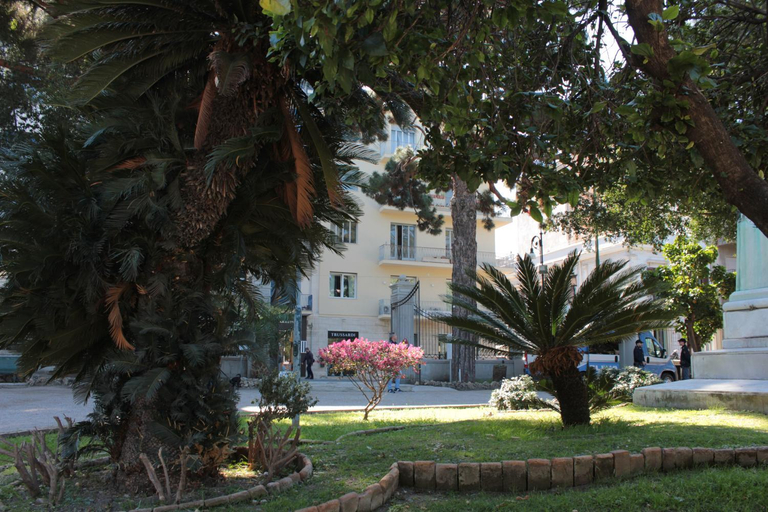 Exterior 11