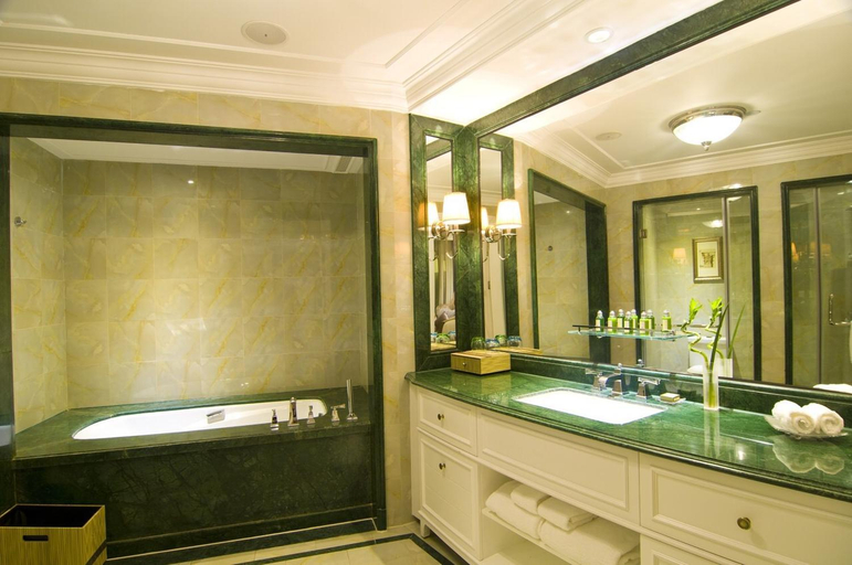 Bathroom 5, Royal Grace Hotel Optics Valley Wuhan, Wuhan