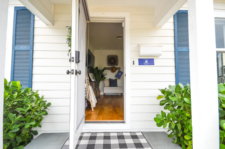 Facilities 5, Sabal Palm Vacation Homes, Palm Beach