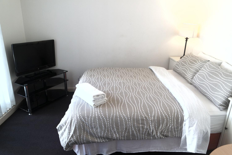 Bedroom 12