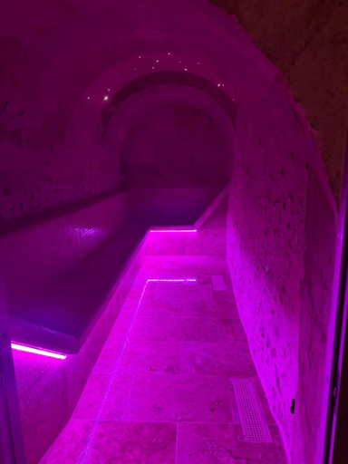 Bathroom 5, Château de Jallanges & Spa à Vouvray - 1h de Spa Incluse PAR Jour, Indre-et-Loire