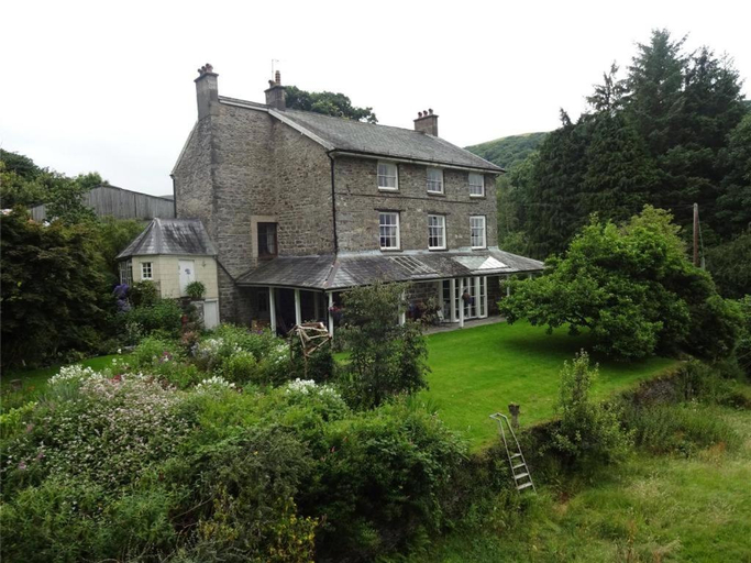 Others 3, Plas Esgair, Powys