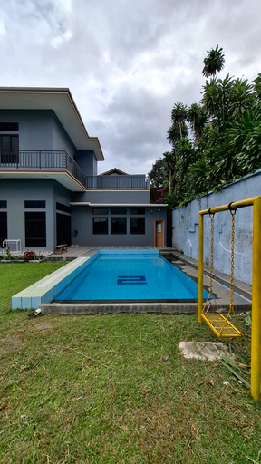 Exterior 8