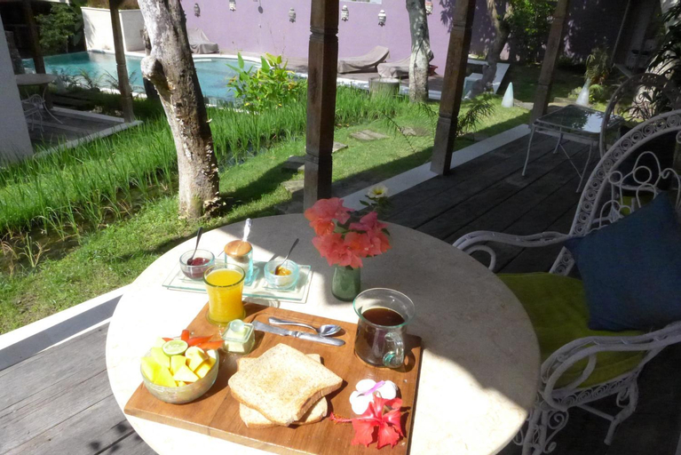 Food & Drinks 5, Guesthouse Mooz, Badung