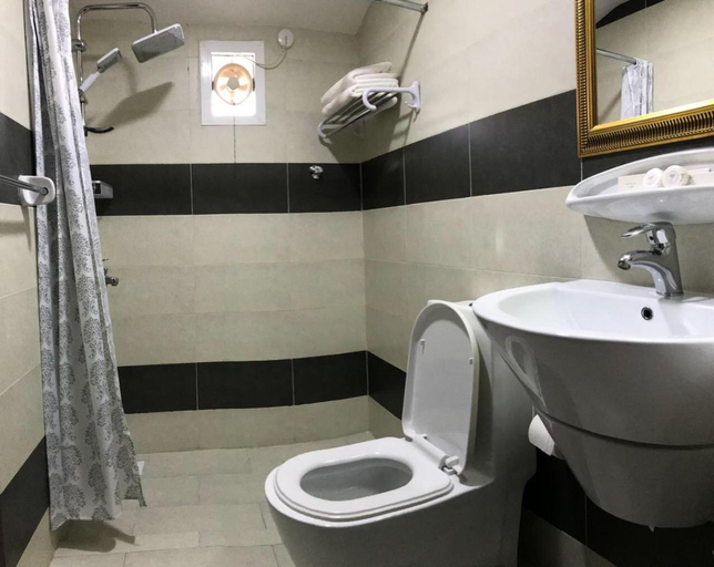 Bathroom 4, Turtle Beach Resort, Sur