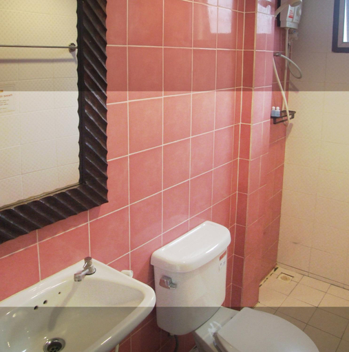 Bathroom 2, Ivory Phi Phi Island, Mueang Krabi