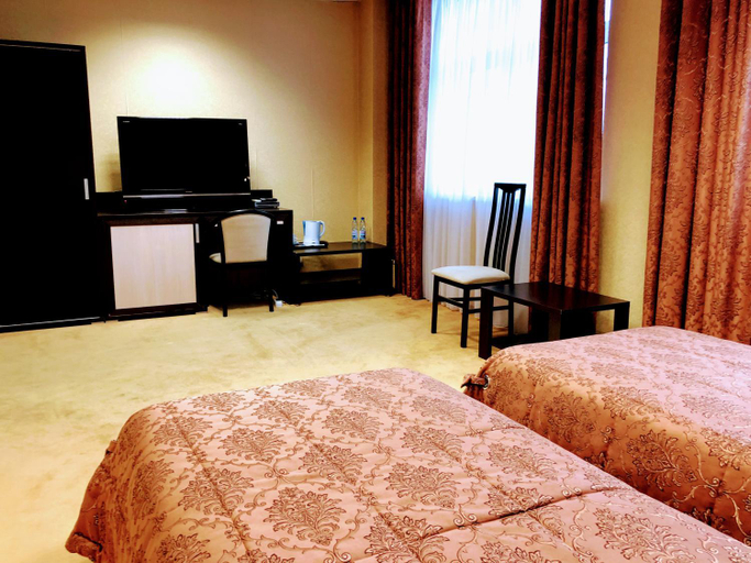 Others 4, Profit Hotel, Tula
