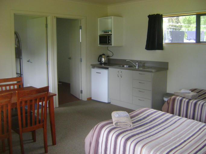 Bedroom, Catlins Newhaven Holiday Park, Clutha