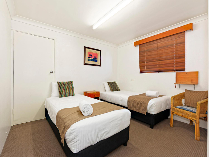 Bedroom, Riviera Motel, Bundaberg