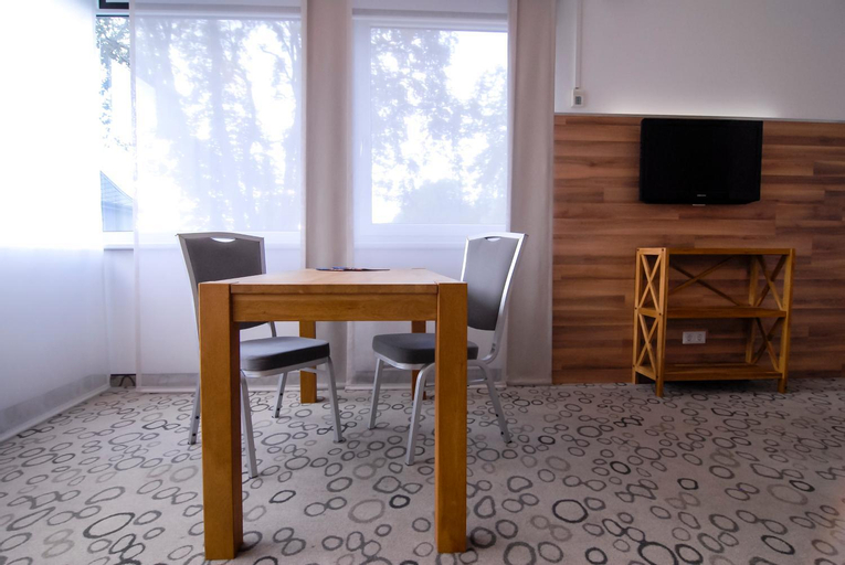 Dining Room 11