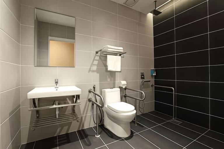 Bathroom 15