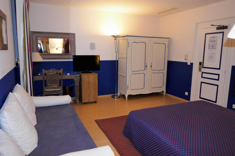 Bedroom 3, Hotel Moderne Et Pigeon, Aude