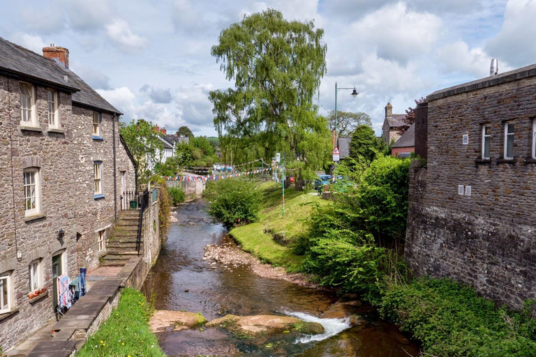Others 3, Sound of the River, Powys