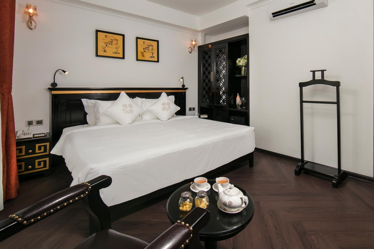 Bedroom 12