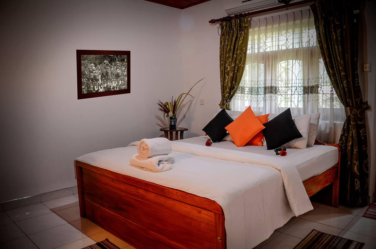 Bedroom 3, The Kings Villa, Kundasale